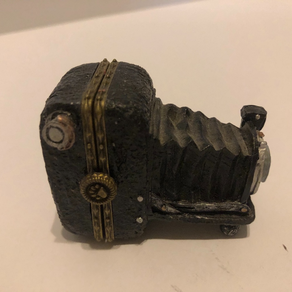 Boyd Bears Resin Treasure Box Camera